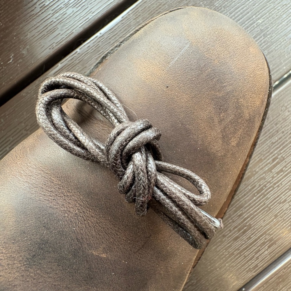 Johnston & Murphy Men's Dark Brown Chukka Boots - Picture 9 of 10